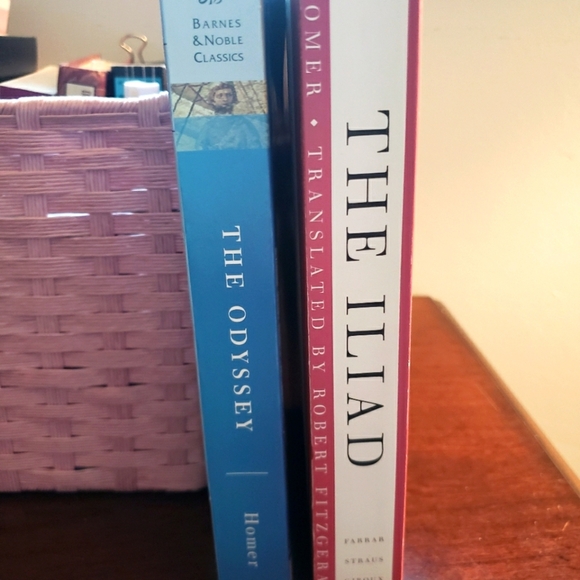 💕3/$20 CLOSET CLEAROUT Lot of 2-  Iliad and Odyssey-Books - Picture 2 of 2
